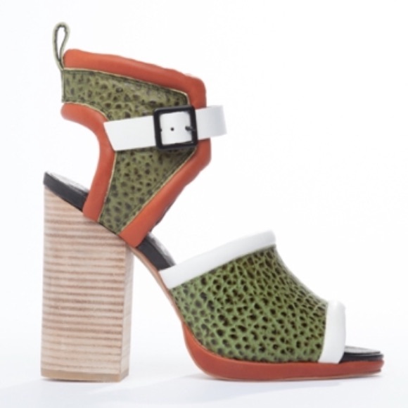 I Desire The Things That Will Destroy Me Heels - Picture 1 of 3